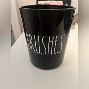Rae Dunn brushes holder